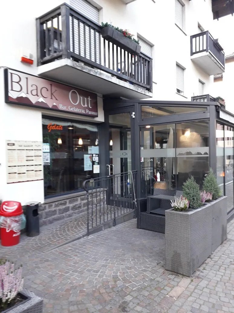 Bar BLACK OUT Predazzo