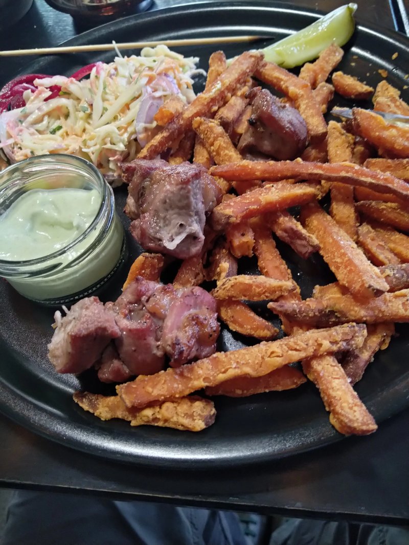 Poide Grillhouse / Poide Beer Taproom