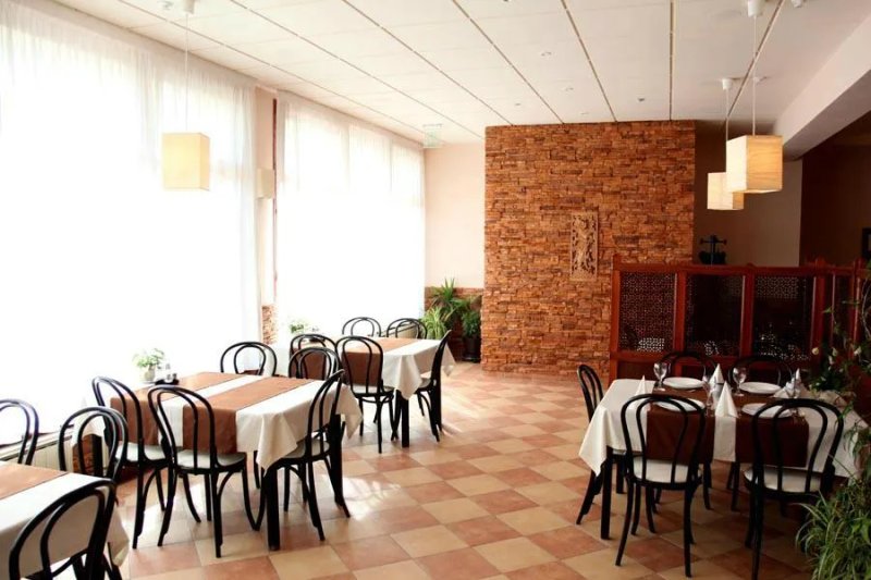 Uj Halaszkert Restaurant