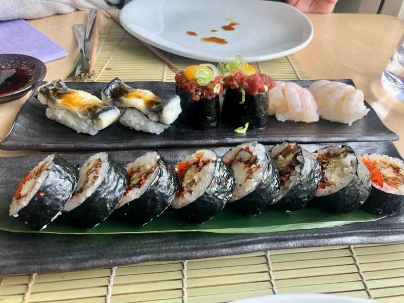 Rocio Tapas y Sushi