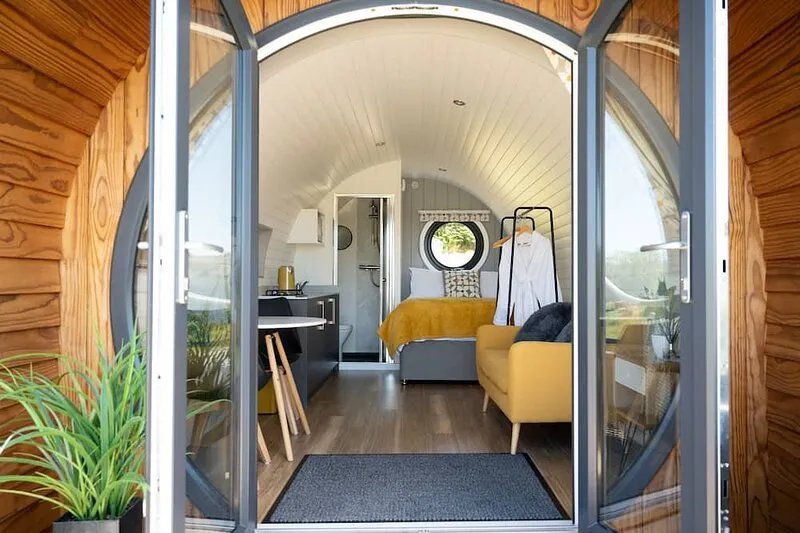 Derwen -  a glamping pod with hot tub