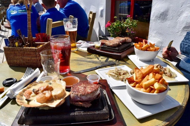 The Singing Pub