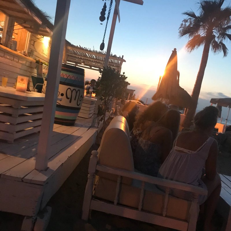 MOOMBA Beach Cafe