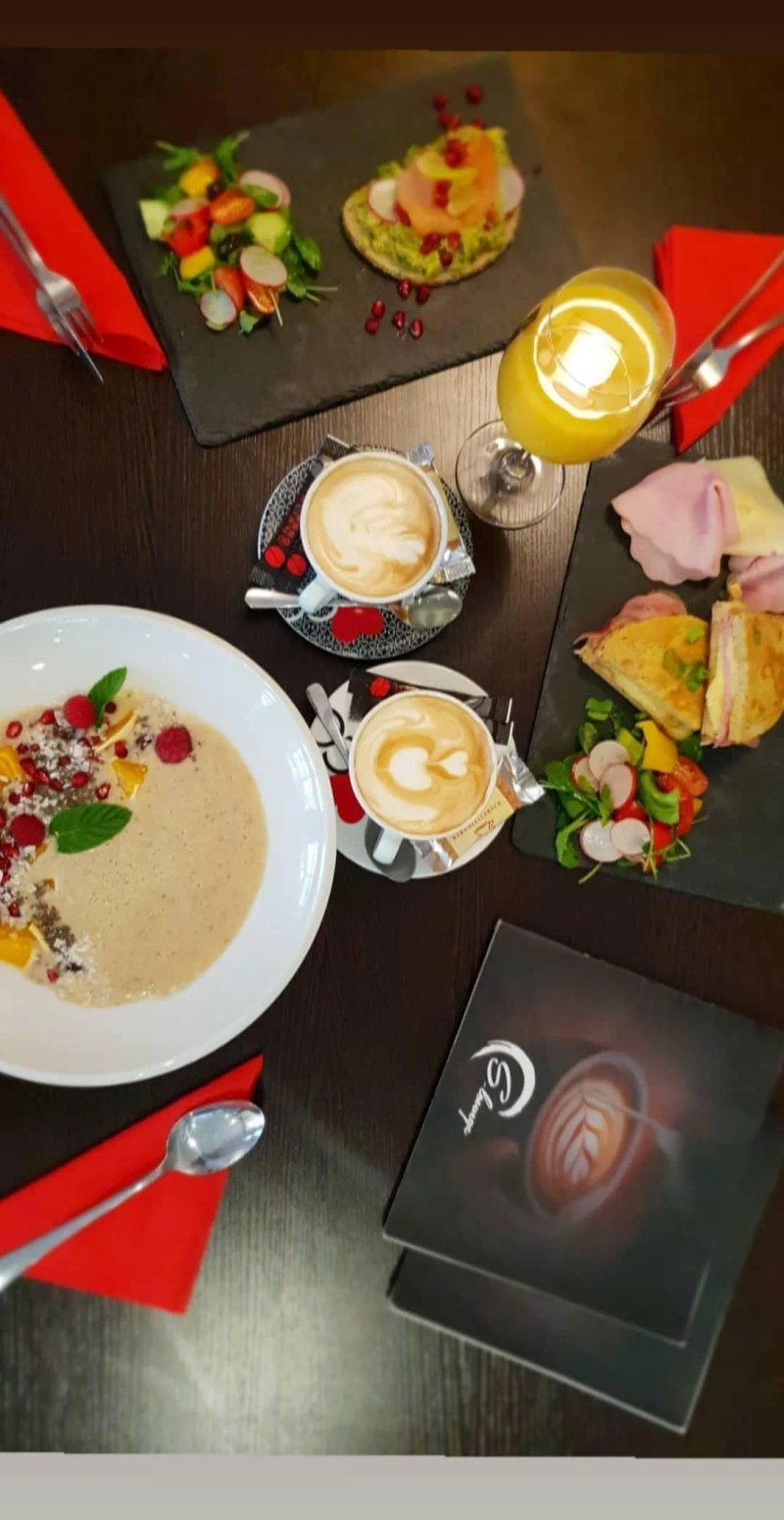 S-Lounge Restaurant