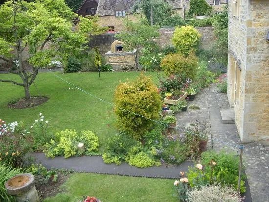 Manor Close B & B