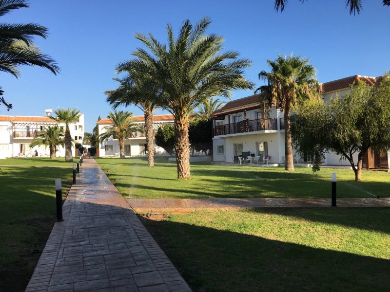 Maistros Hotel Apartments And Bungalow Suites