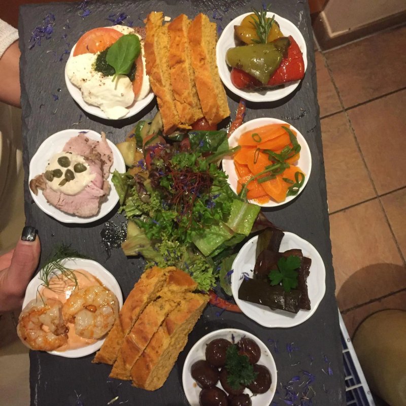 L.O.K.S. Restaurant