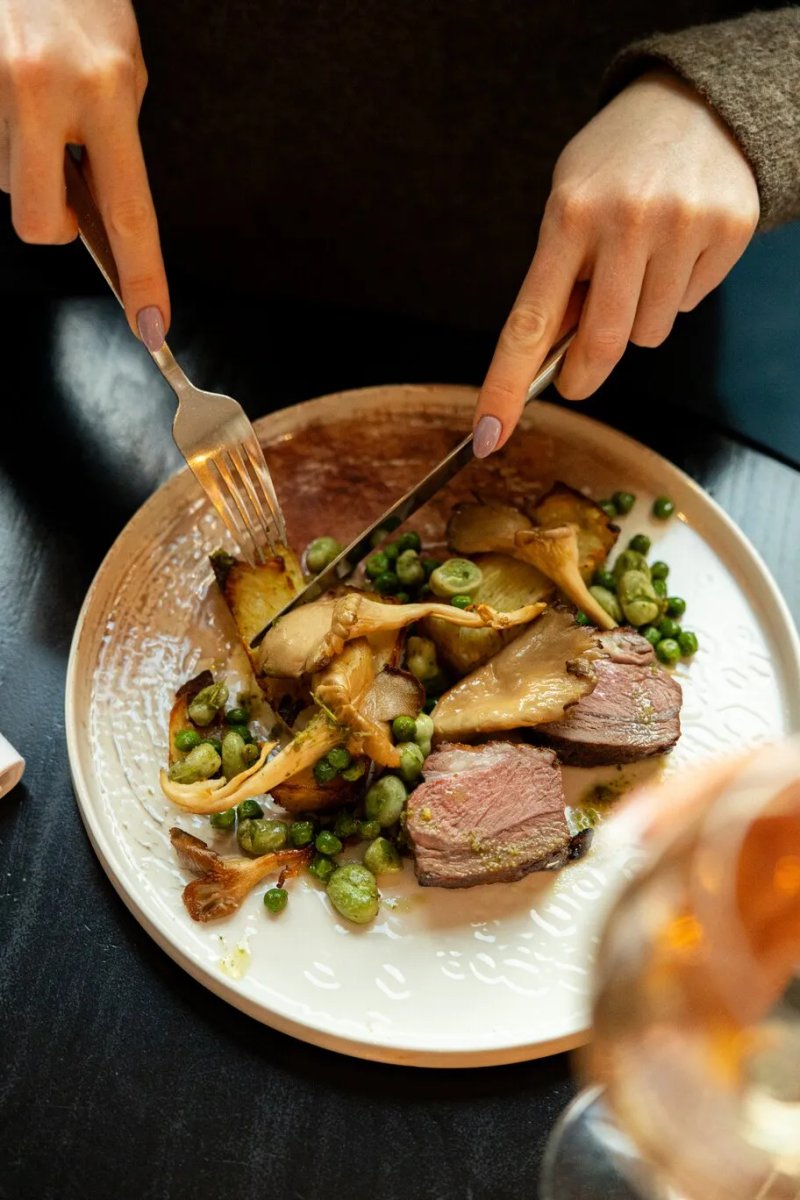 Embankment Kitchen Restaurant & Bar