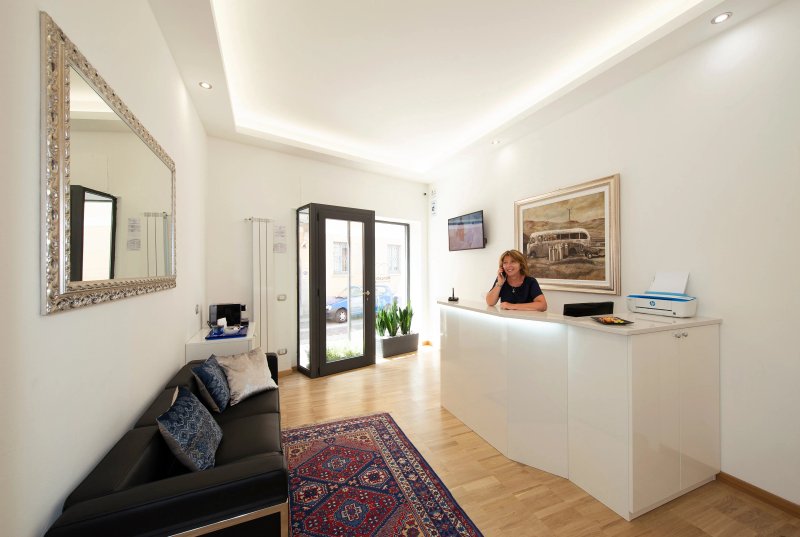 Monza City Rooms & Studios