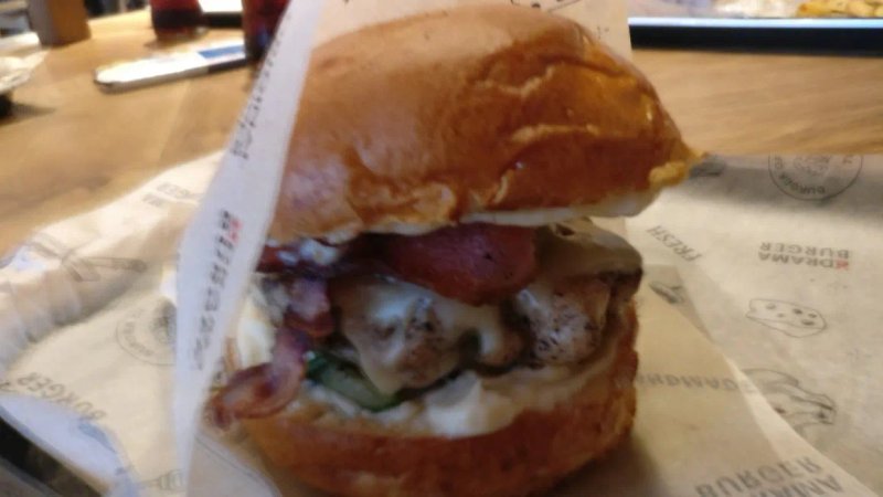 Drama Burger Go