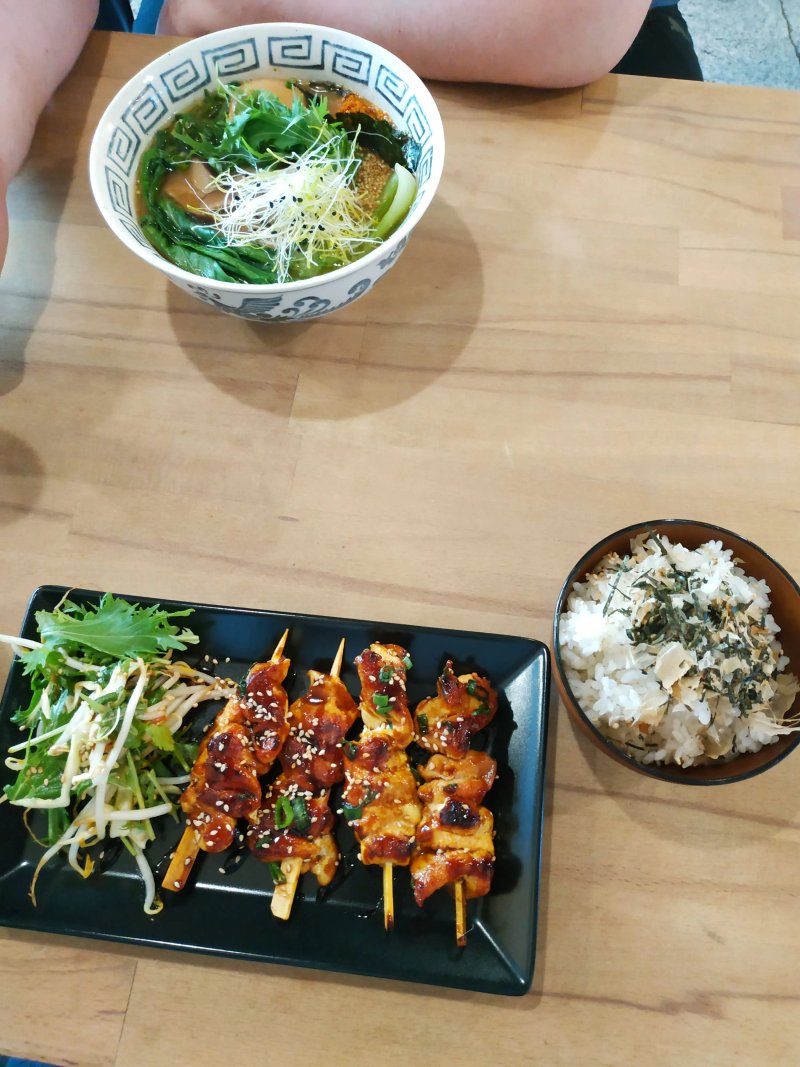 SUMO RAMEN