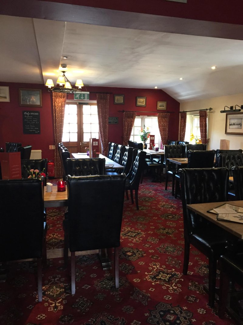 The Royal Oak And Meerkat Retreat