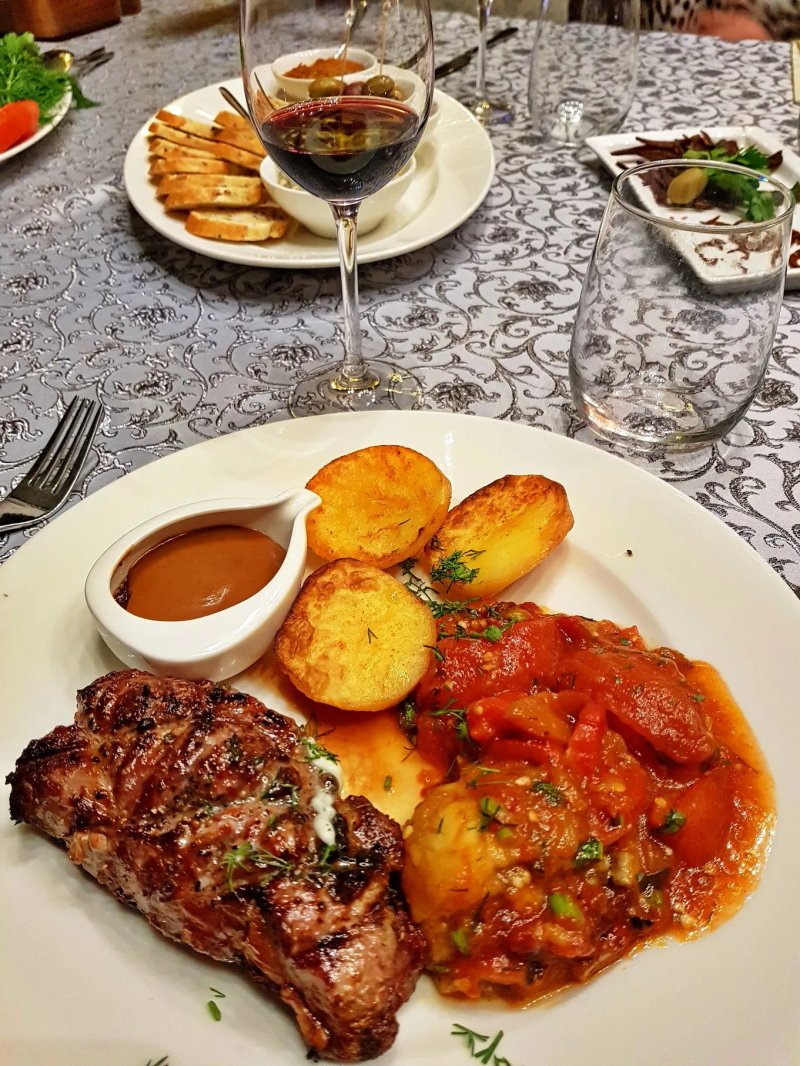 Plento Grill & Wine