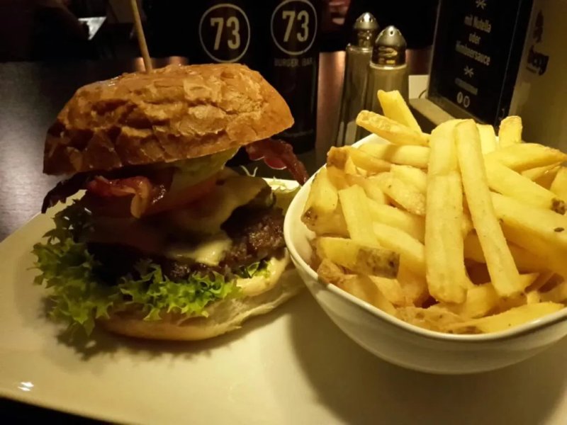 73 Burger Bar