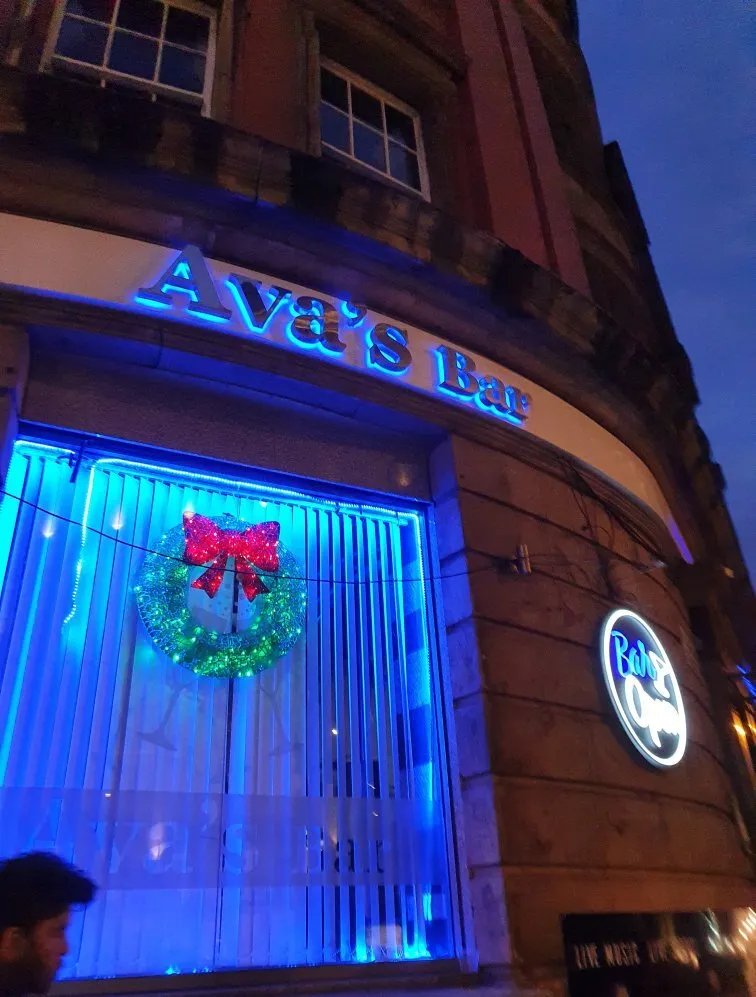 Ava's Bar