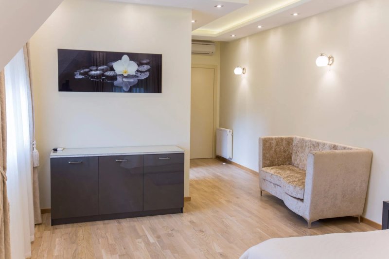Grand Lakes Rooms