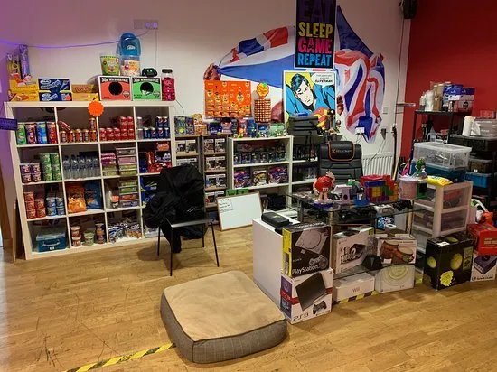 The Geek Guys Video Games & Arcade Collectors