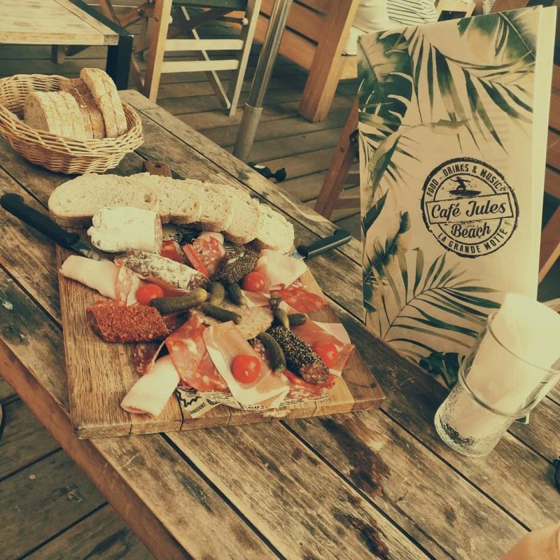 Cafe Jules