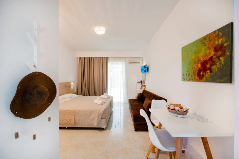 Sokrates Studios Rooms & Apartments