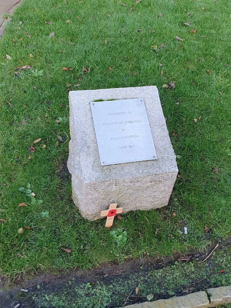 H.m.s. Liverpool Monument
