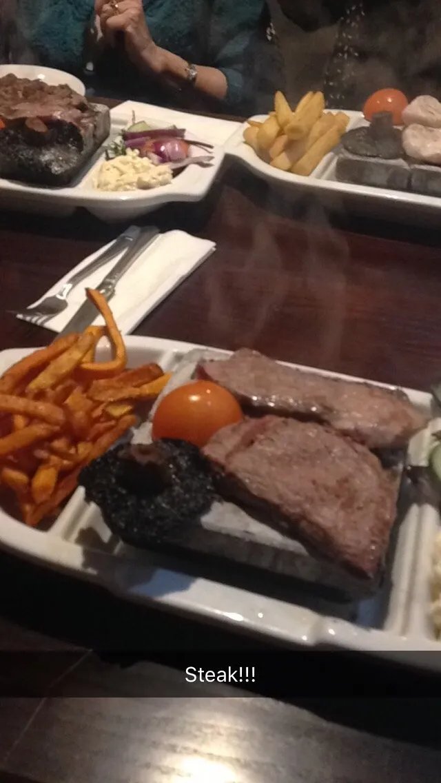 Olive Bar & Grill