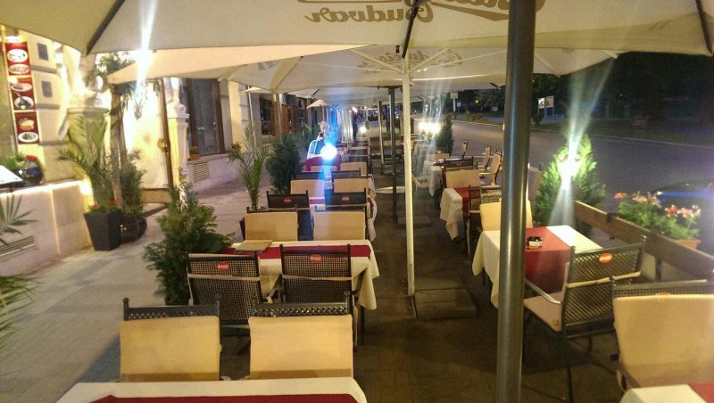 Cafe & Restaurant POLONIA