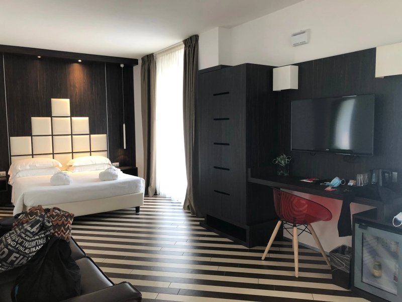 Dan Hotel