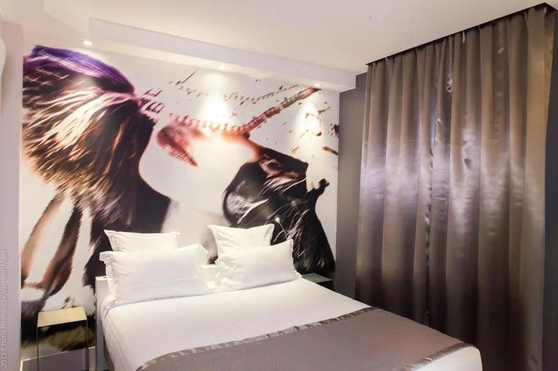 Hotel Sixteen Paris Montrouge