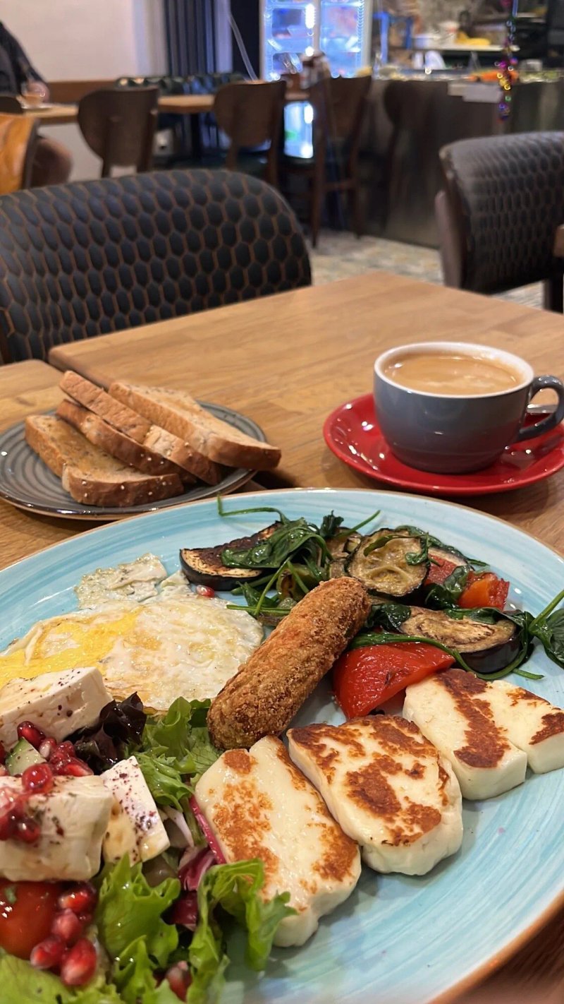 Ben & Ollie's Breakfast Bar