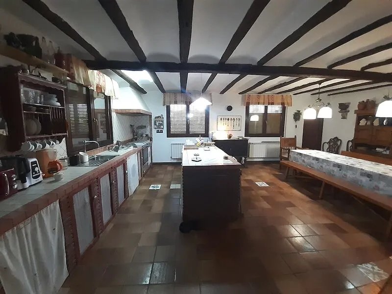 The pan.  Country house (Ideal to disconnect). Pets are accepted. Larder.