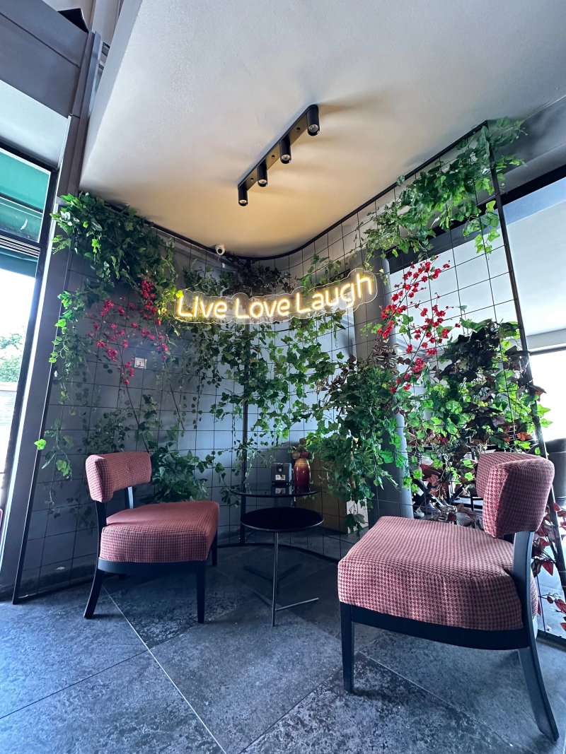 Port cafe