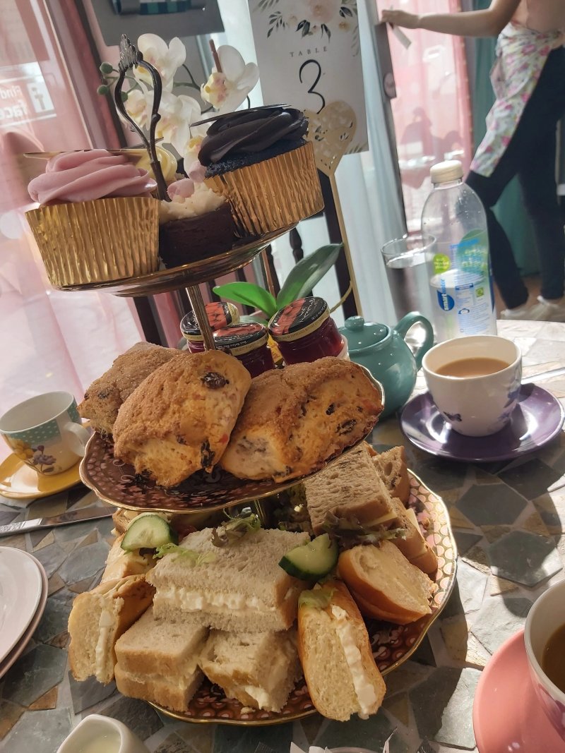 Liana's Tea Shop