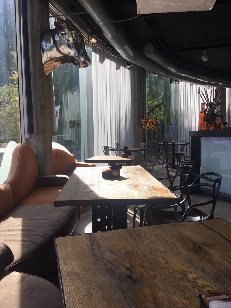 Round Cafe