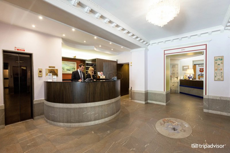 Metropole Suisse Hotel