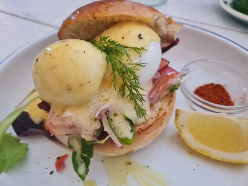 Allans Breakfast Club and Wine Bar