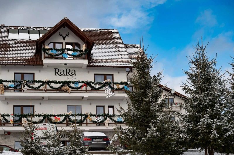 Pensiune Restaurant RARA PALTINIS