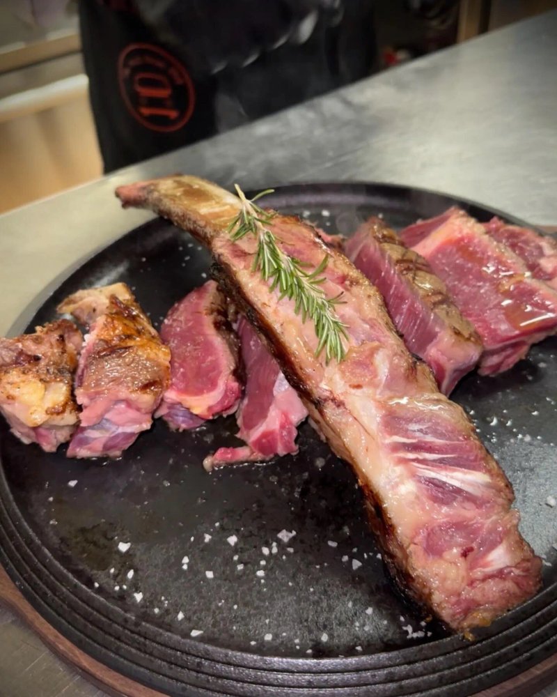 Braceria Degusteria DiVino