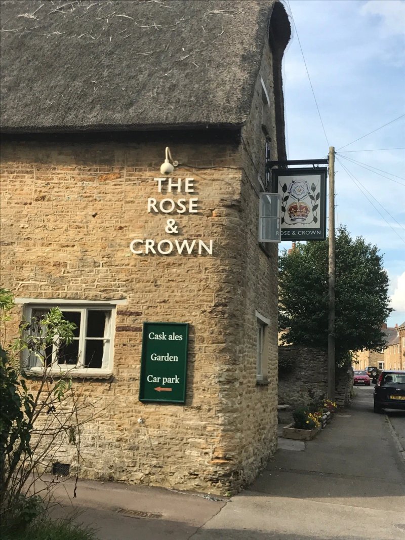 The Rose and Crown, Charlton