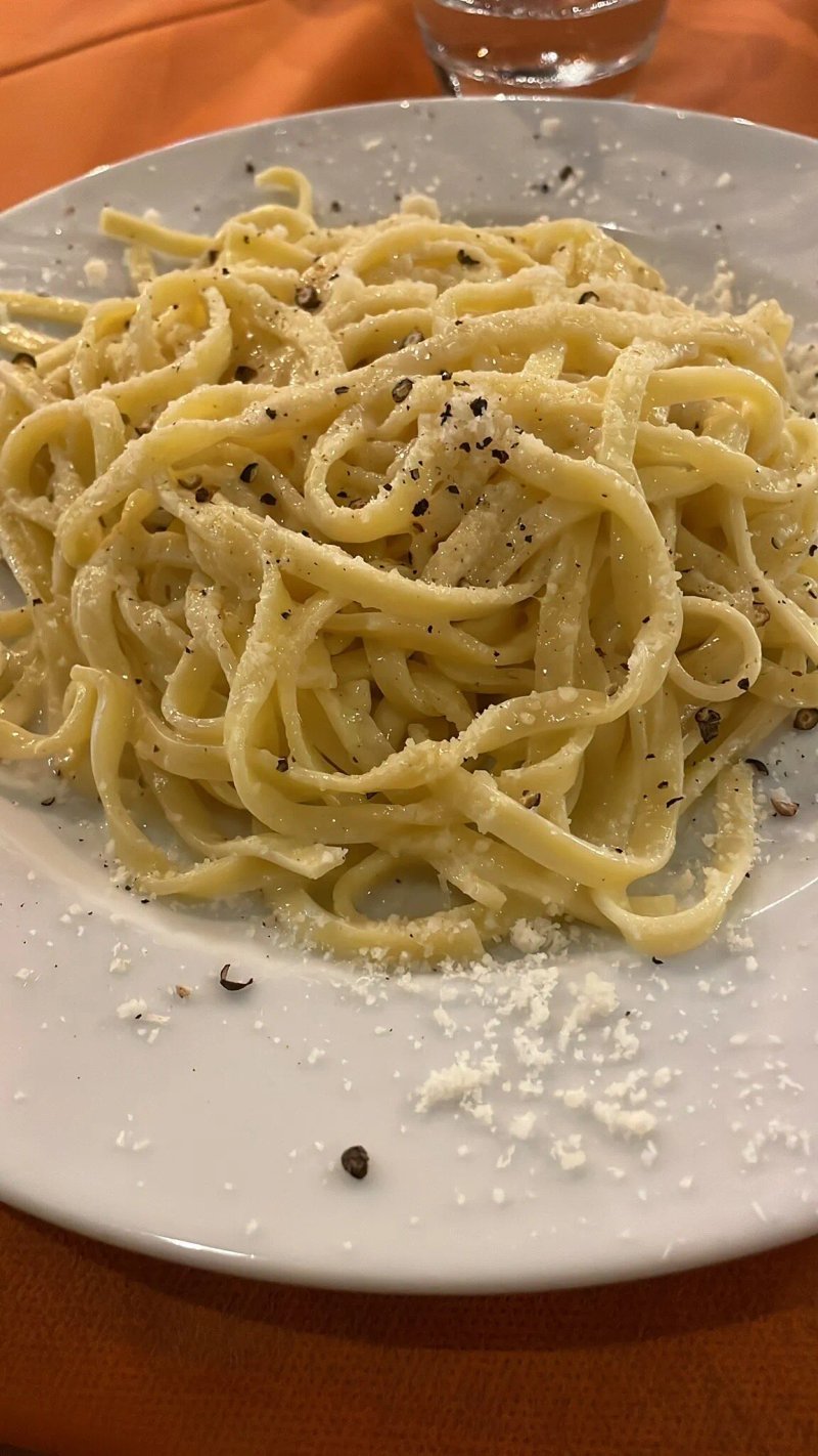 Giallo Pasta