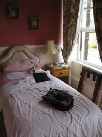 Ashlyn Guest House