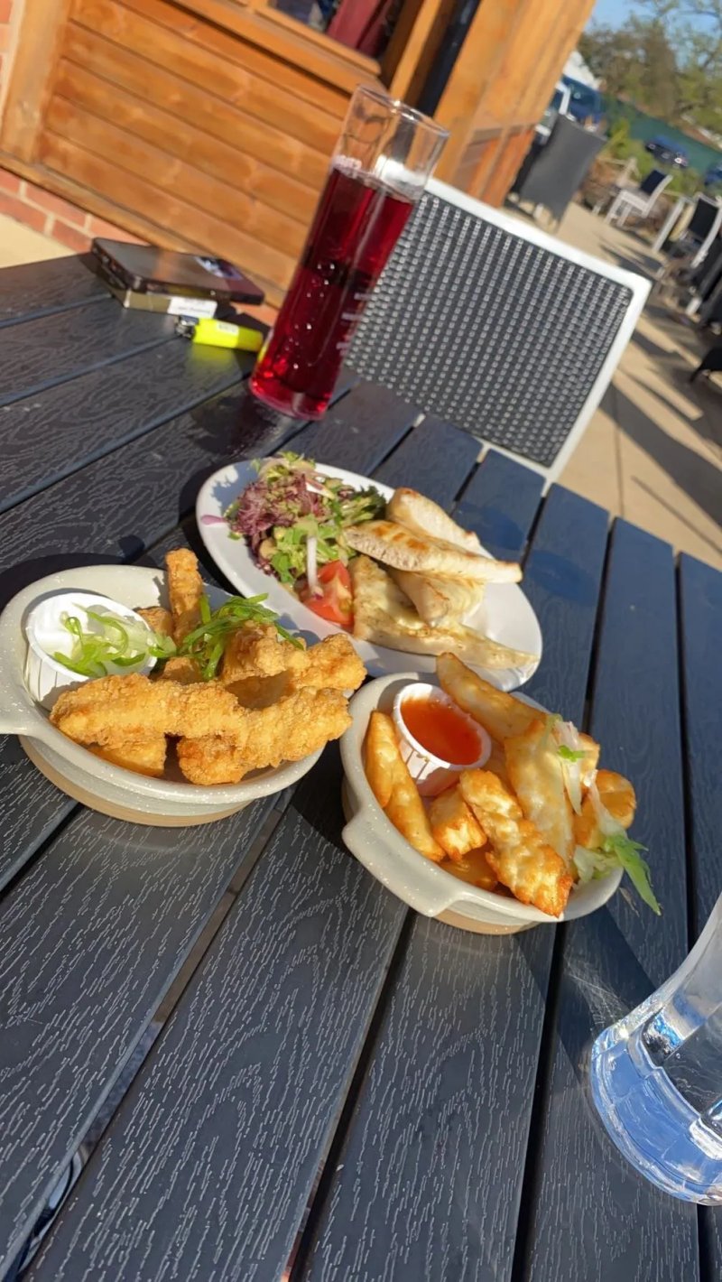 Bramley Farm - Farmhouse Inns
