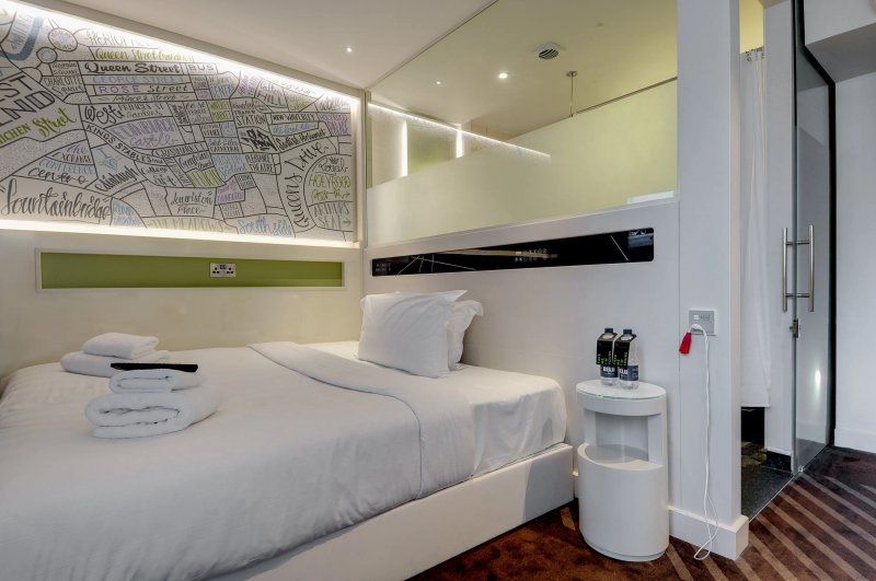 hub by Premier Inn London City Bank hotel
