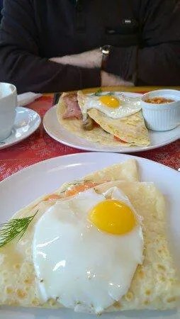 Cafe Creperie