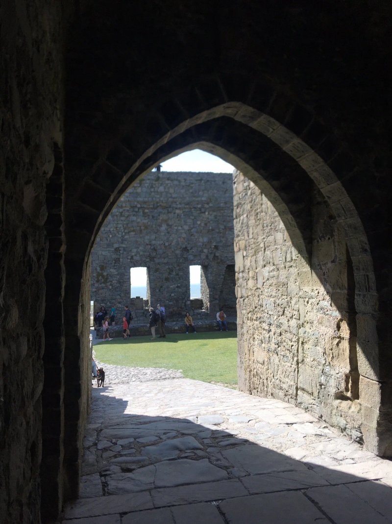 Castle Cottage Inn, Pattra's Restaurant & The Aviation Bar