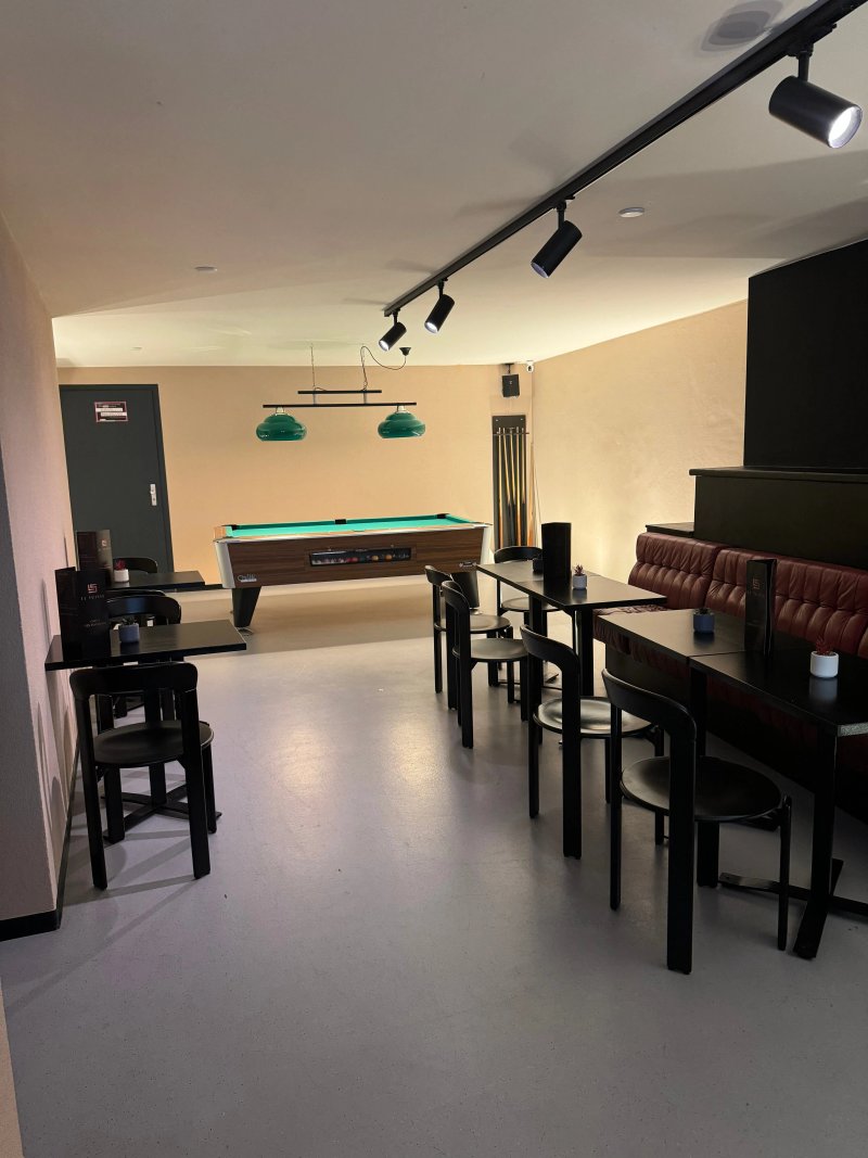 Bar Le Suisse