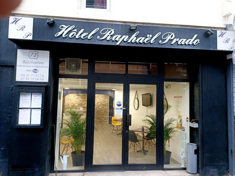 Hotel Raphael Prado