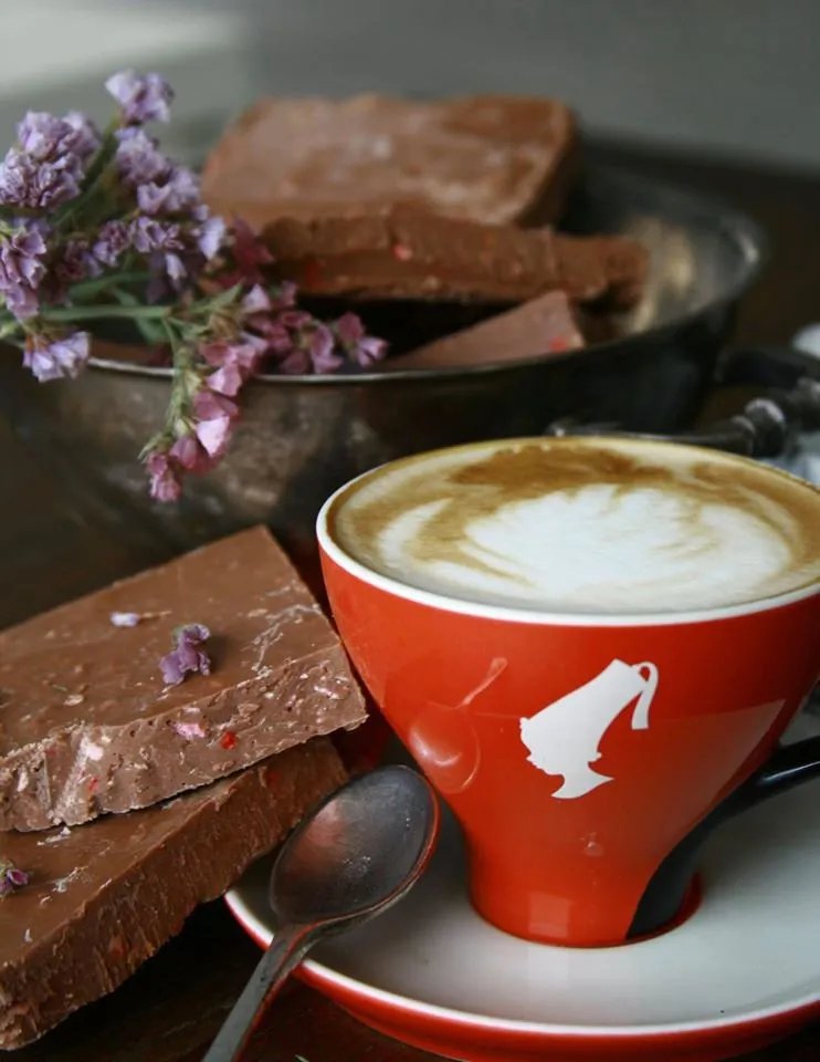 Claire Cafe & Bakery