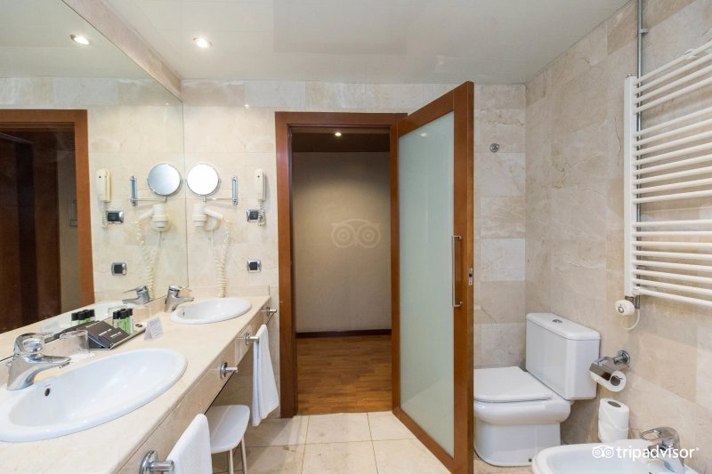 Aparthotel Mariano Cubi