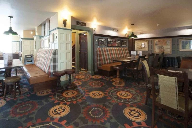 The Crown Hotel - JD Wetherspoon