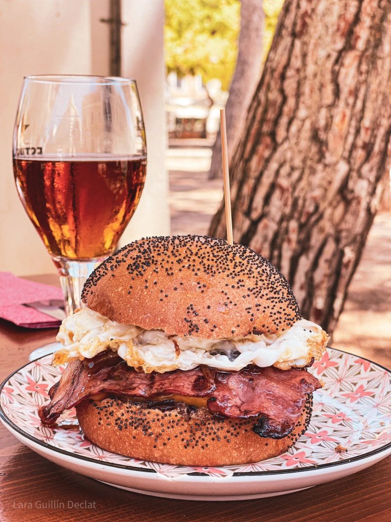 Puspaayu - Hamburgueseria En Menorca